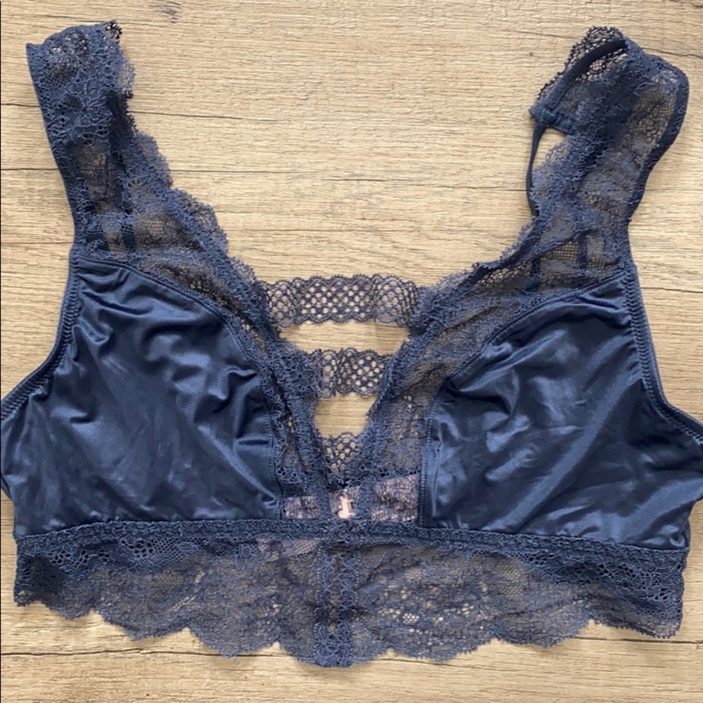 VS Blue Lace Satin Bralette 💧